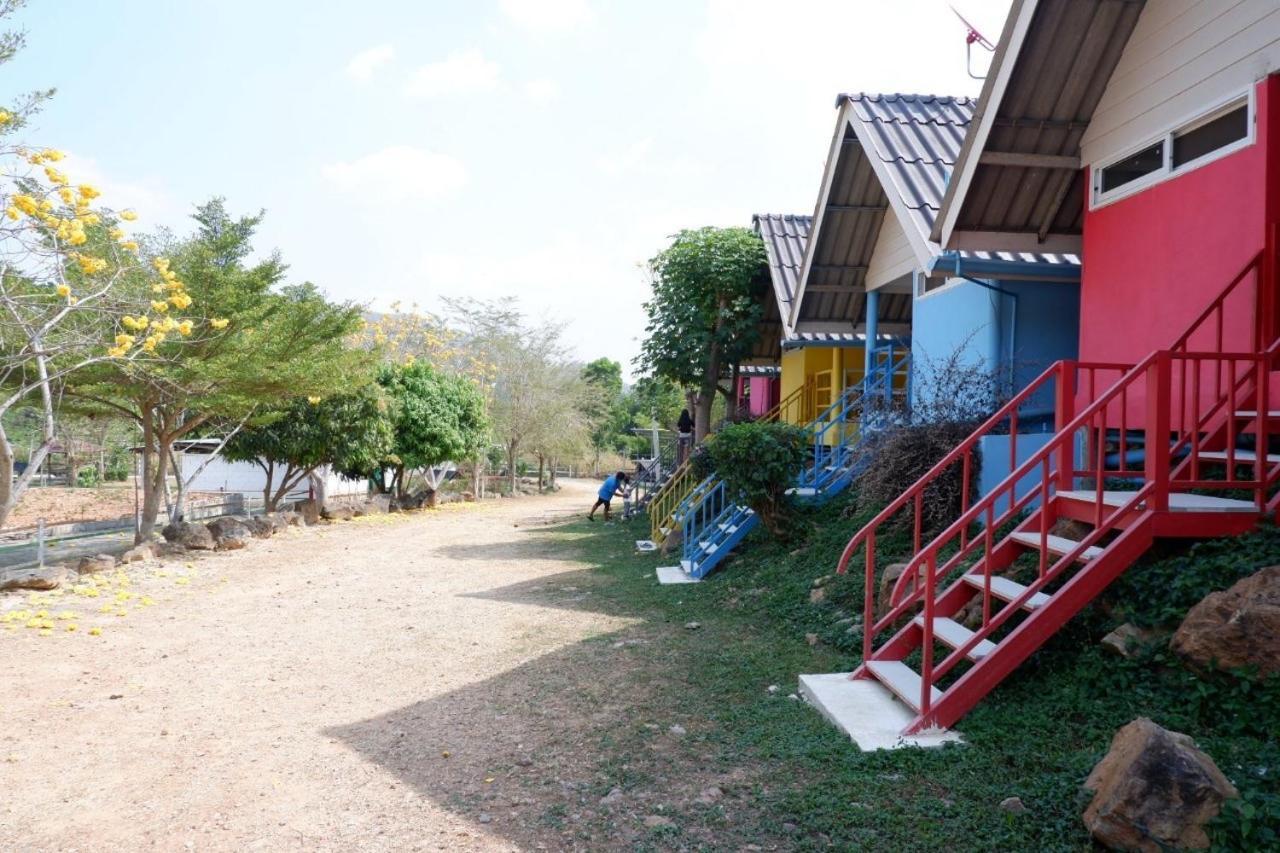 Baan Rai Pray Rung Kaeng Krachan Ban Tha Ling Lom Екстер'єр фото